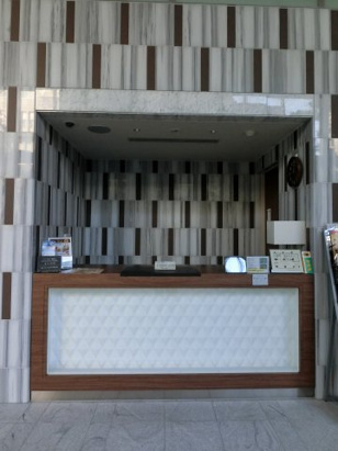 【内装】コンシェルジュカウンター