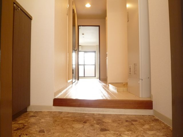 パルティール七宝の玄関