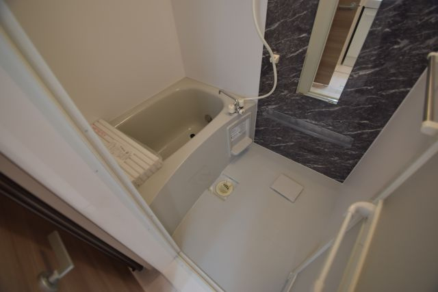 ライフステーション船橋の浴室|落ち着いた空間のお風呂です