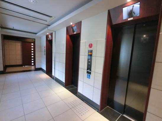 【エントランス】エレベーター