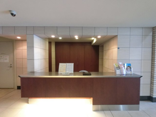 【エントランス】コンシェルジュカウンター