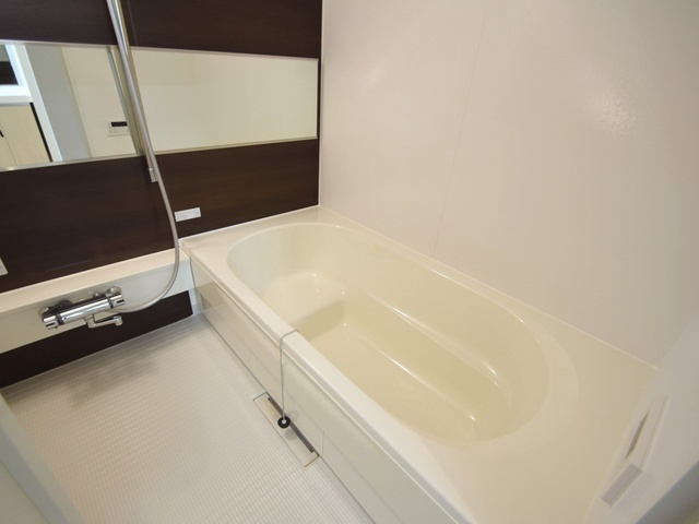 ヴィラ山本Ⅰの浴室