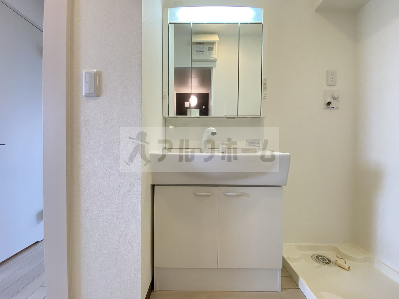 ラ・フォーレ久宝園の独立洗面台|ラ・フォーレ久宝園　シャンドレ