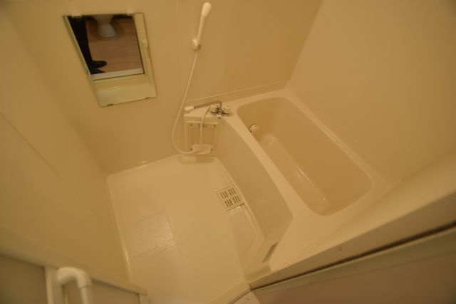 ミリアビタ№１３の浴室|コンパクトで使いやすいお風呂です