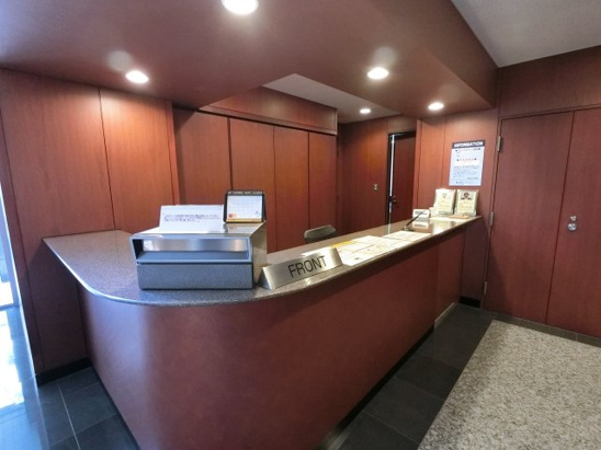 【エントランス】コンシェルジュカウンター