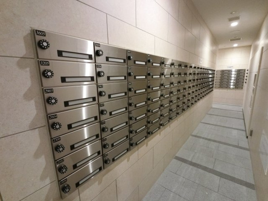 【エントランス】メールボックス