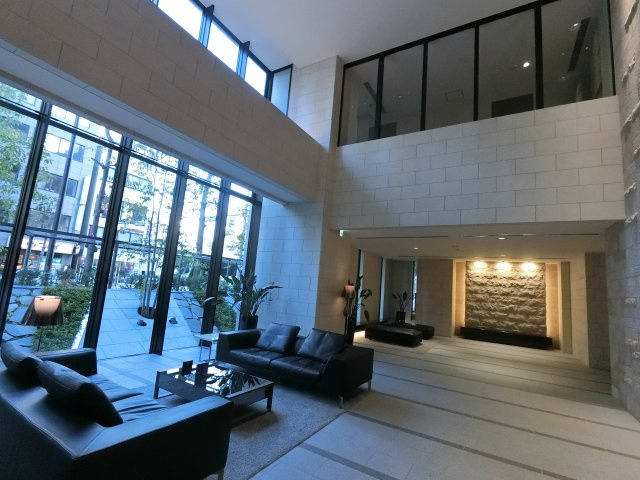 【エントランス】