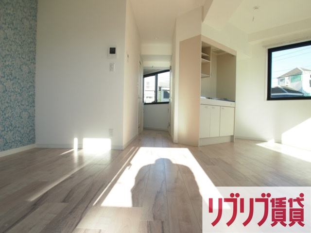 レスタシア穴川の居間・リビング