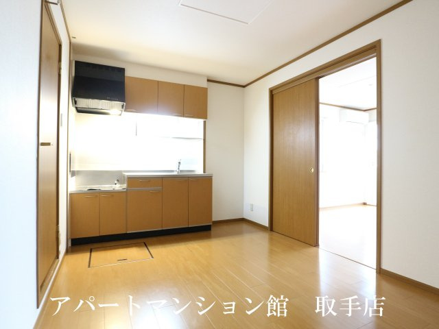 シティハイムやまとの居間・リビング