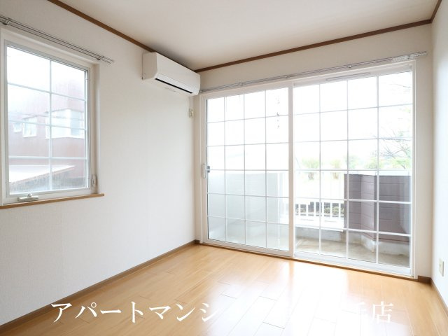 シティハイムやまとの洋室