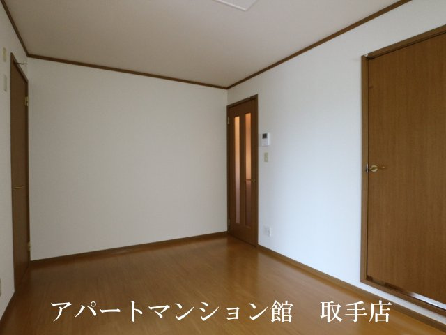 シティハイムやまとの洋室