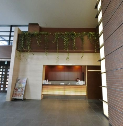 【エントランス】コンシェルジュカウンター