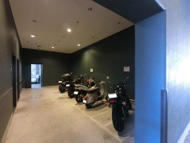 【エントランス】