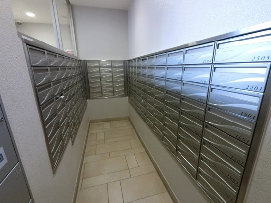 【エントランス】メールボックス