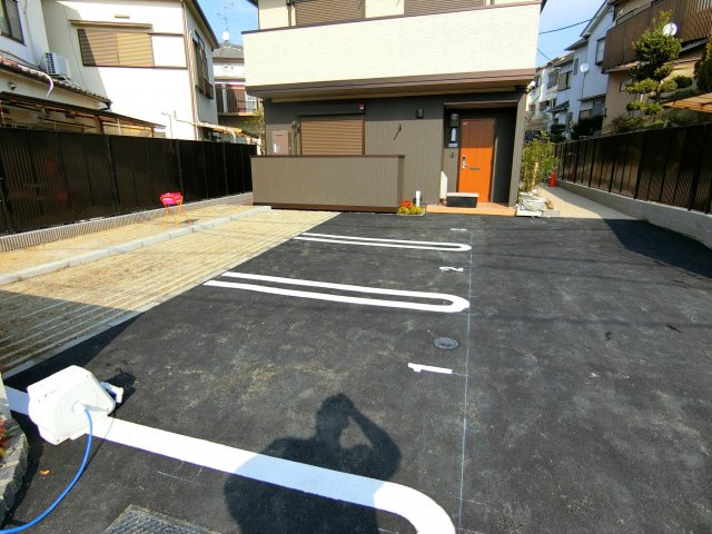 ソラーレの駐車場