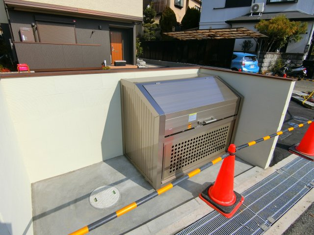 ソラーレの周辺