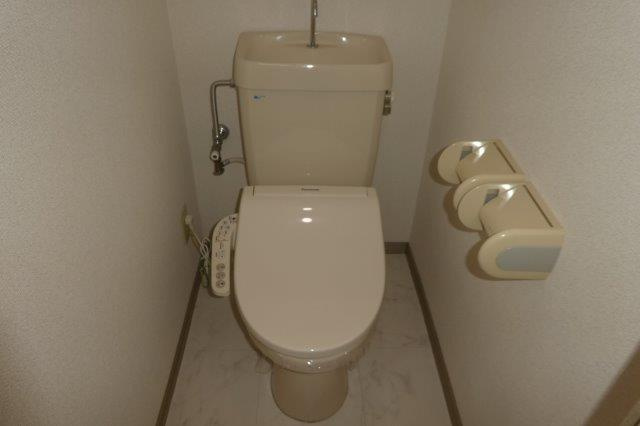 エスポワール老松のトイレ|ウォシュレット