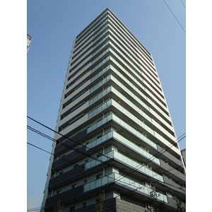 ライオンズタワー大阪三の丸の外観