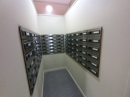 【エントランス】メールボックス
