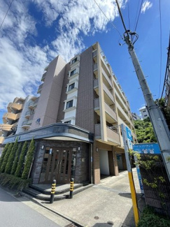 【外観】 | 楽器OK！楽器が弾けちゃうマンションです♪小田急線「生田」駅まで徒歩4分の好立地！駅近で通勤・通学にも便利！