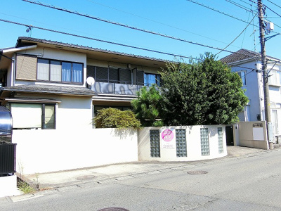 【外観】 | 齋藤ハウス | 小田急線「柿生」駅まで徒歩圏内の2階建てアパート☆スーパーやコンビニが近くて便利な住環境です☆