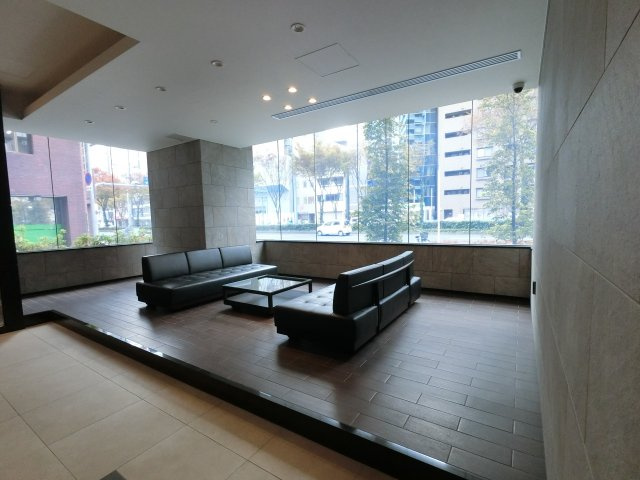 【エントランス】