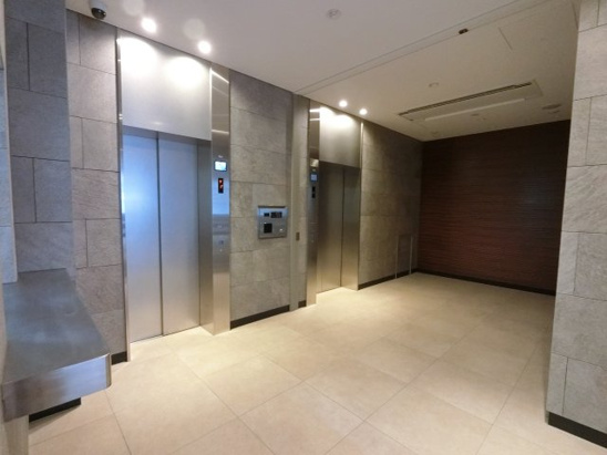 【エントランス】エレベーター