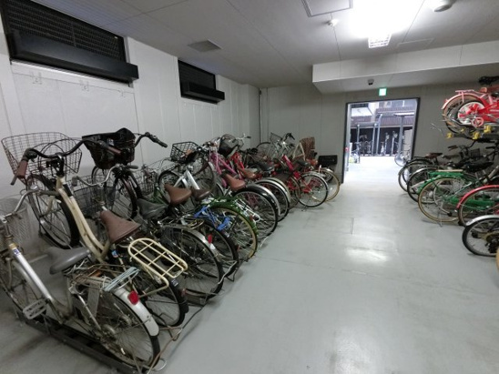 【エントランス】駐輪場・バイク置き場