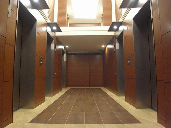 【エントランス】