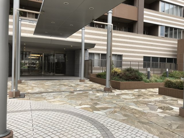 【エントランス】