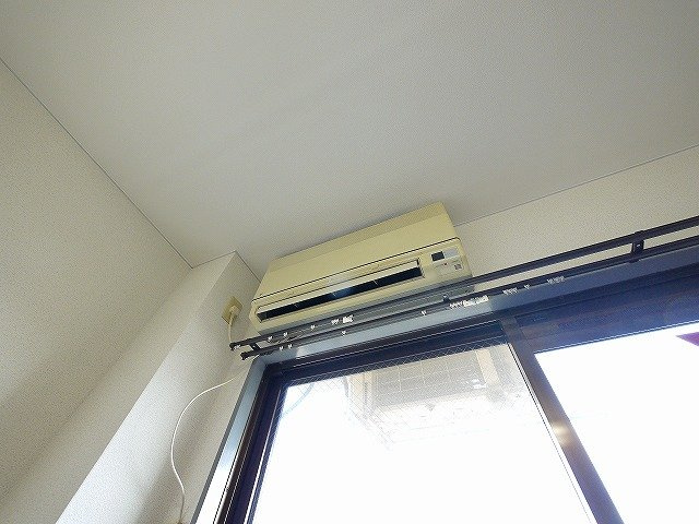 米田マンションの設備|エアコン完備です。