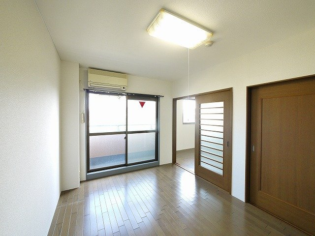 米田マンションの寝室|落ち着いて過ごせるお部屋なので、寝室にいかがでしょうか