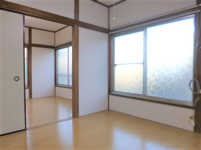 小手指南2丁目貸家の洋室