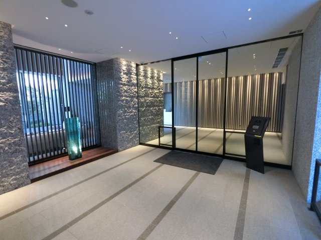 【エントランス】