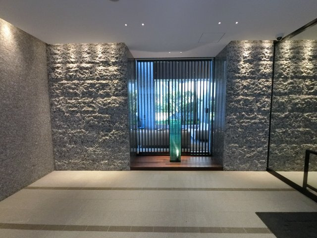 【エントランス】