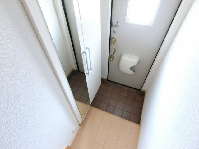 LUXの玄関