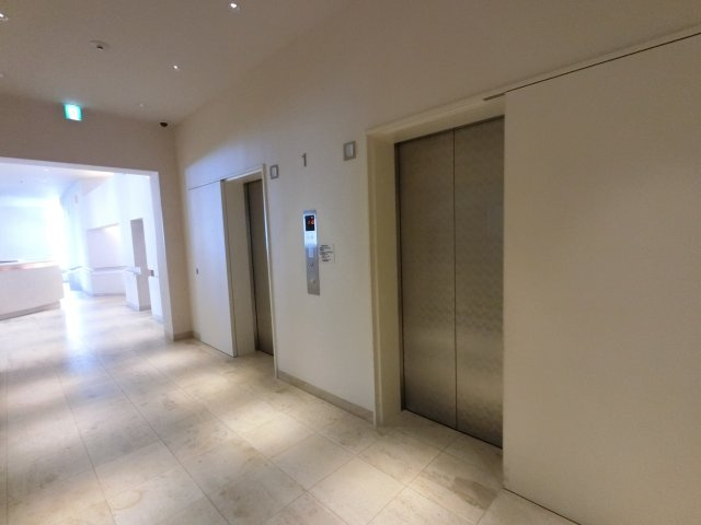 【エントランス】