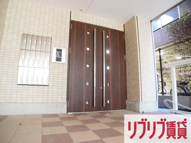 プラージュ東千葉のエントランス