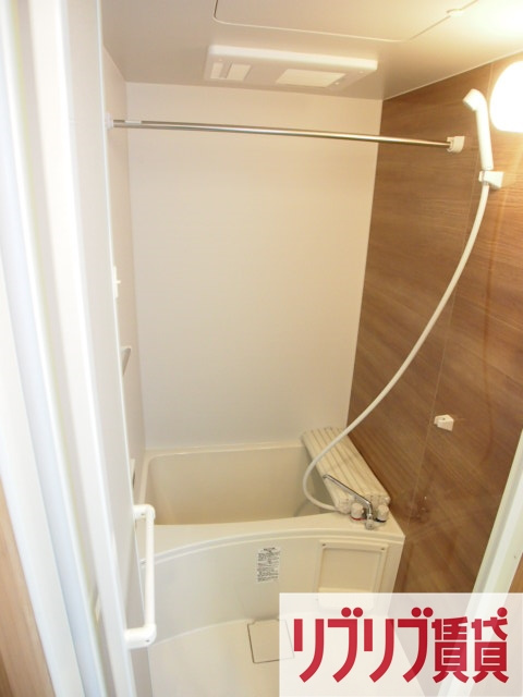 プラージュ東千葉の浴室