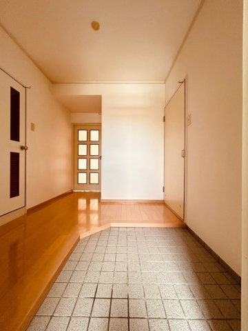 エミネンス有瀬の玄関