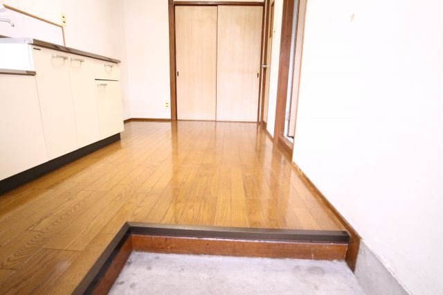 みずほハイツの玄関