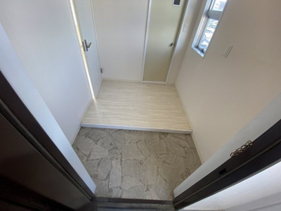 【玄関】 | メゾンかわむら