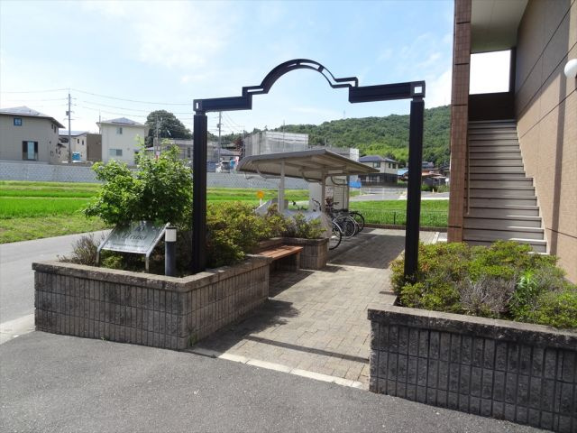 El casaのエントランス