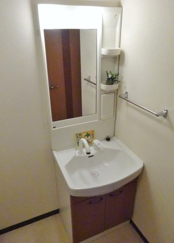 El casaの洗面所