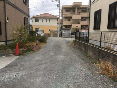 【前面道路含む現地写真】 | 熊谷市拾六間字出口売地