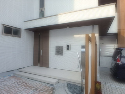 【エントランス】 | ISSY MARK