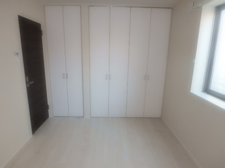 【洋室】 | ISSY MARK