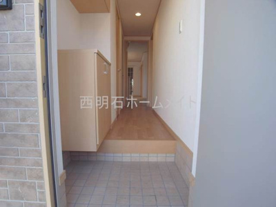 【玄関】 | フォンターナ江井島 | 玄関