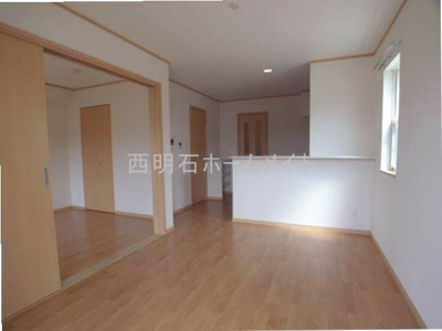 【居間・リビング】 | フォンターナ江井島 | リビング