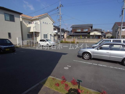 【駐車場】 | ファミールモノモリ | 駐車場